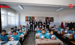 Tahmazoğlu'ndan öğrencilere büyük jest