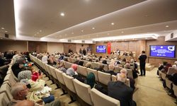 Umreden dönen ikinci kafile Fatma Şahin ile bir araya geldi