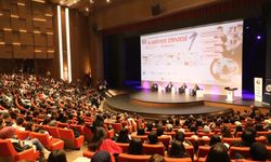 Akıncı Gaziantep’te gençlerle buluştu