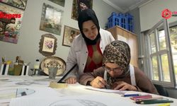 Resim yaparak hayata tutunuyor