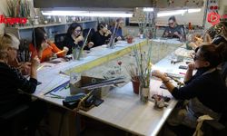 Hünerli eller camda hayat buluyor