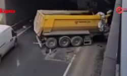 Gaziantep’te feci çarpışma: Kamyon alt geçide saplandı