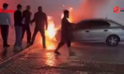 Gaziantep'te korku dolu anlar: Park halindeki otomobil alev topuna döndü