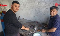 Kalaycılık mesleğini baba - oğul ayakta tutuyor