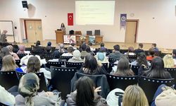 GAÜN’de HIV/AIDS farkındalık eğitimi düzenlendi