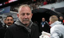 Beşiktaş taraftarı isyan etti!