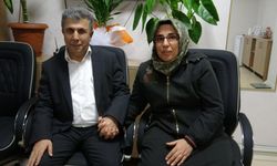 Hayat yolculuğunda eşine Işık oldu