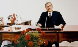 ANKO’nun kurucusu Sani Konukoğlu mezarı başında anıldı