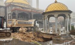 Gaziantep’te sağanak alarmı: Avlu çöktü