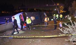 TAG otoyolunda yolcu otobüsü devrildi: Yaralılar var...