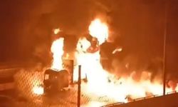 Nurdağı Viyadüğü’nde araç yangını otoyol trafiğe kapatıldı