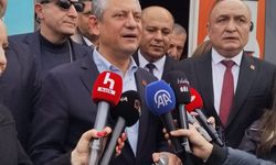 Özgür Özel Nurdağı’nda depremzedelerle buluştu