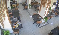 Boğazına lokma kaçan müşteri son anda kurtarıldı