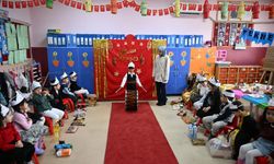 Minikler Ramazan coşkusunu davulla yaşadı