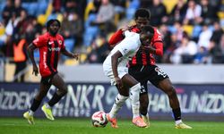 Gençlerbirliği: 1 - 0 Gaziantep FK: 0 (İlk yarı)