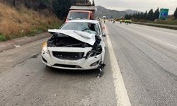 TAG Otoyolu’nda feci kaza: Temizlik yapan işçilere otomobil çarptı