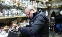 Yarım asırdır birlikte bakır işliyorlar