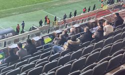 Gaziantep FK Maçında Büyük Tepki: Taraftar Dondu, Protokol Isındı
