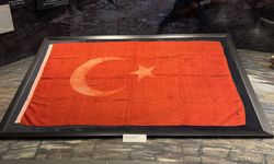 Şehit Kamil’in bayrağı Panorama Müzesi’nde ziyarete açıldı