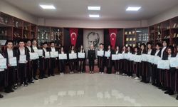 GKV’li 22 öğrenciye dünyaya açılan IB diploması aldı