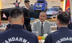 Vali Çeber, Jandarma personeliyle iftarda buluştu