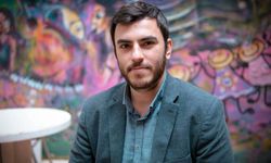 Bir gazeteci daha gözaltına alındı