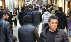 Gaziantep’te Bayram telaşı iş yerleri dolup taşıyor