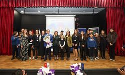 Kadın Liderler Öğrencilerle Buluştu