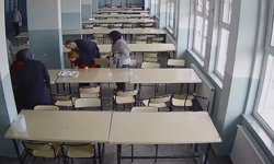 Öğretmen, öğrencisinin hayatını saniyeler içinde kurtardı