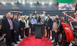 İYİ Parti Gaziantep, GAPTARIM Fuarı’nda çiftçilerle buluştu