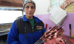 Gaziantepli kadın ciğer ustası lezzetiyle beğeni topluyor