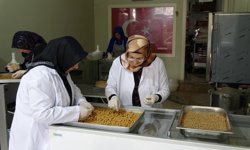 Tavsiye üzerine başladı şimdi siparişlere yetişemiyor