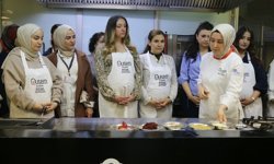 Anne adayları ve ebeler mutfakta buluştu