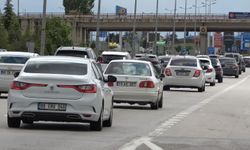 Bayram tatilinde sürücüler yollara çıktı
