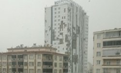Fırtına hastaneye büyük zarar verdi