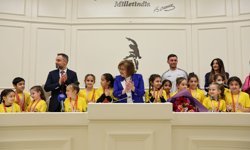 Fatma Şahin şampiyon sporcularla buluştu