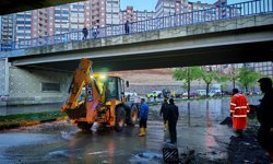 Gaziantep’te şiddetli fırtına etkili oldu
