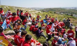 Gaziantep’te gökyüzü çocukların uçurtmalarıyla renklendi