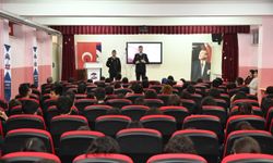 Lise öğrencilerine jandarma kariyeri anlatıldı