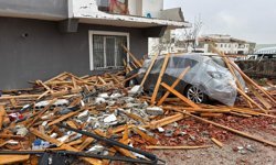 Süper hücre Gaziantep’te yıkım bıraktı