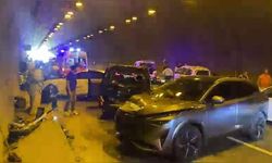 Tünelde zincirleme kaza! 6 araç birbirine girdi