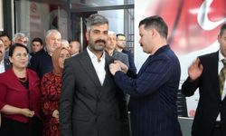 Gaziantep'te Mhp gündemi: 300 kişi rozet taktı