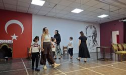 Geçmişten geleceğe teknoloji drama ile anlatıldı