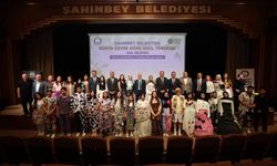 Geri dönüşümde başarılı okullar ödüllendirildi