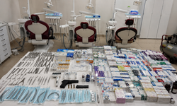 Gaziantep’te ruhsatsız diş kliniğine operasyon: Çok sayıda malzeme ele geçirildi
