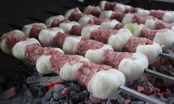 Araban sarımsak kebabı damaklarda iz bırakıyor