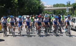 Gaziantep’te yüzlerce kişi sağlık için pedal çevirdi
