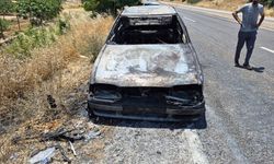 Alev alan otomobil hurdaya döndü