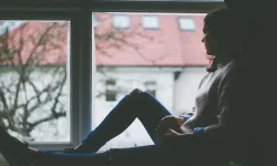 Depresyon belirtilerine dikkat: Depresyon tedaviyle kontrol altına alınabilir