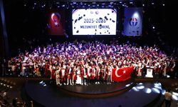 GAÜN Naci Topçuoğlu'nda mezuniyet coşkusu